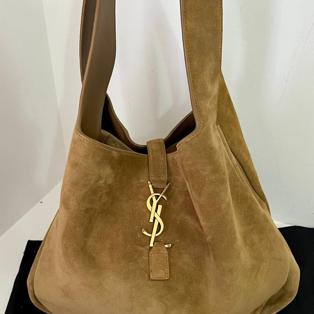 LE 5 À 7 BEA AUS VELOURSLEDER VON YVES SAINT LAURENT