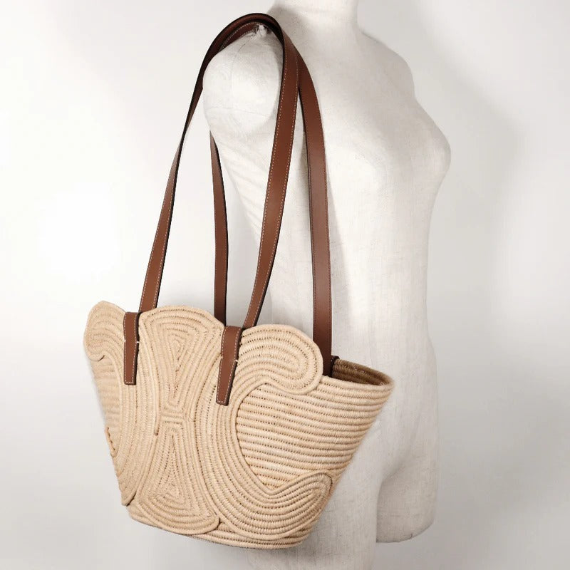 CELINE KLASSISCHER PANIER-KORB IN KLEIN MIT GEFLOCHTENEM TRIOMPHE AUS RAFFIA UND KALBSLEDER